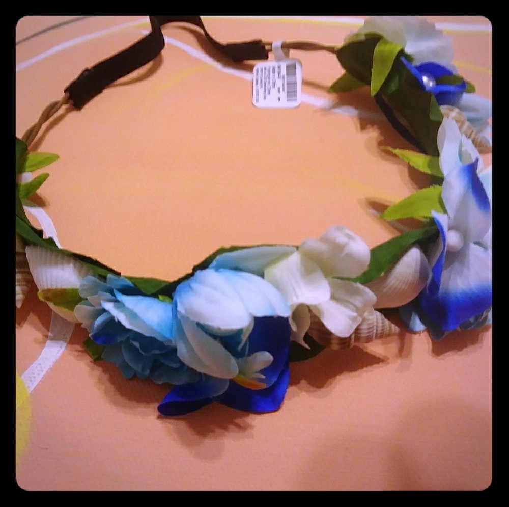 Blue Seashell Flower Crown💮
